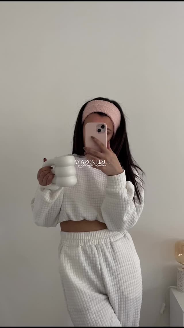 guys I’m so obsessed with these cute spring finds 🥹🌷 Everything is linked in my bio 🤍 #amazonfinds #unboxingasmr #asmr #amazonmusthaves #amazonhaul #amazonhome #homedecor #homeinspo #unboxing #cleangirlaesthetic
