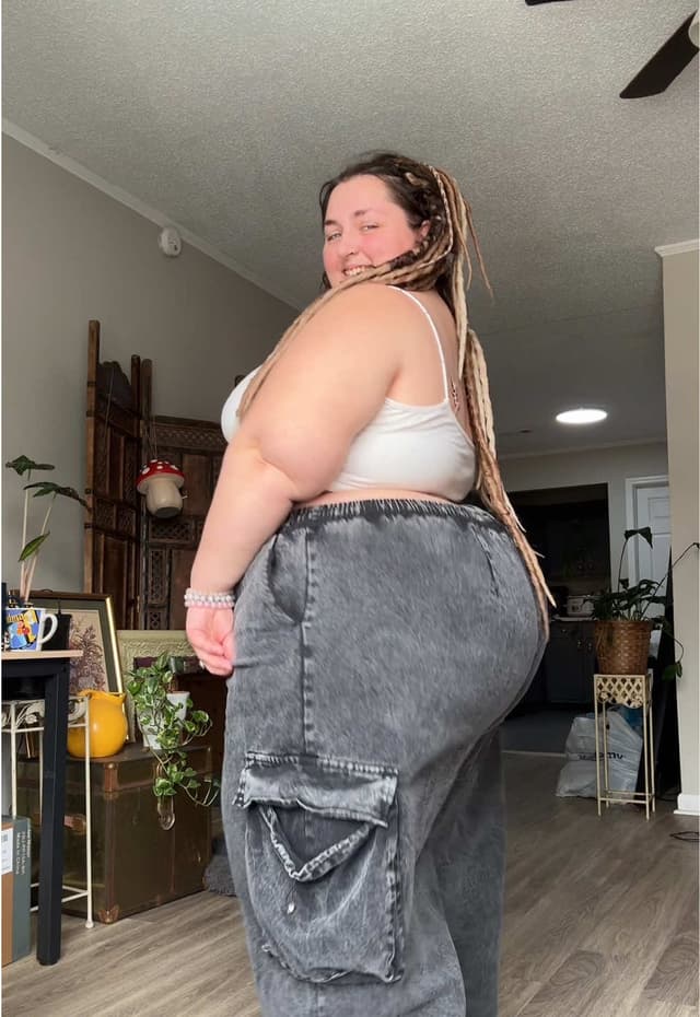 I wouldn’t call them bloopers but haha You can see the full clothing haul on my Ig but I think this video is more fun!! #sheincurvehaul #bloopers #sza #tryonhaul #curvyfashion @SHEIN @SHEINUS #sheincurve