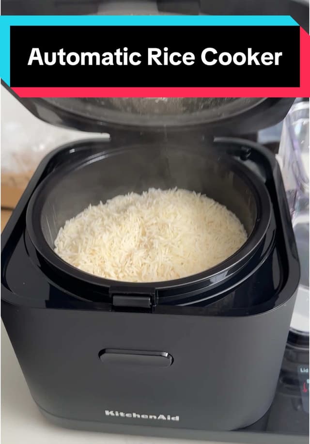 Does this really AUTOMATICALLY cook the perfect rice? 🤔 #ricecooker #automaticricecooker #amazonfinds #ourfavoritefinds 