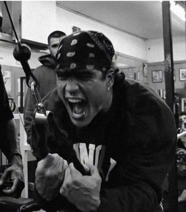 This could be my favorite video I’ve ever made. @Shizzy  Intro cover from @chloenalani #gymmotivation #diamondgym #shizzy #shizzyedit #gymedit  
