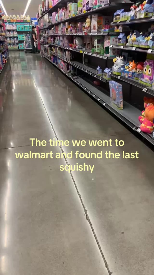 #fyp#viral#walmartfinds #squishy #needohnicecube @LandenChildress @xoxo The squishy is a banana 🍌 