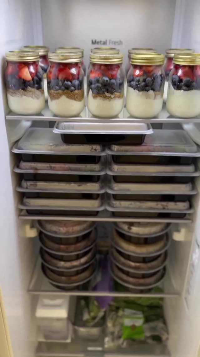 Is this the best #habit #ever #? #mealprep #food #deliciousfood #fridgeorganization #restock #asmrtiktoks #learn #routine #themealprepking #tupperware